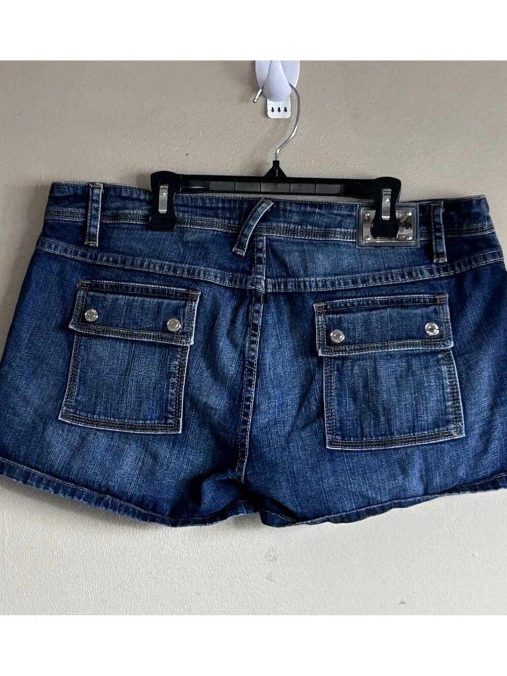 VTG Baby Phat Denim Shorts Size 13 Y2K Low Rise Metal Logo Plate Flap Pocket